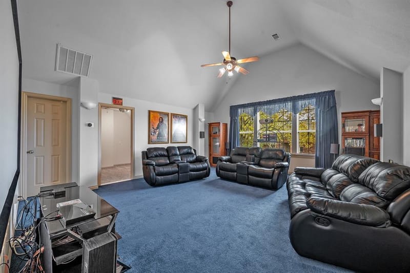 2112 Stone Creek Drive, McKinney TX 75072 - Photo 16