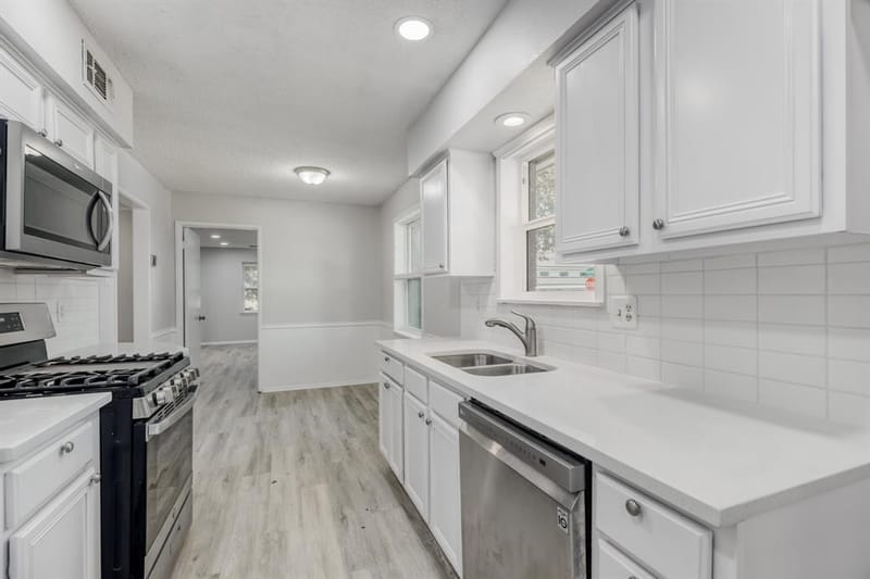 10432 Church Road, Dallas TX 75238 - Photo 17