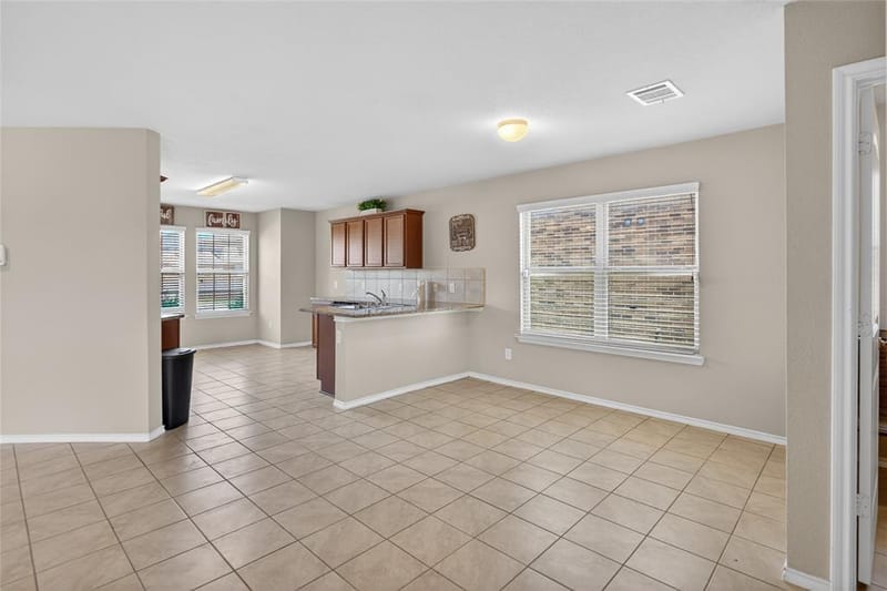 2256 Spring Hollow Dr, Lancaster TX 75134 - Photo 9
