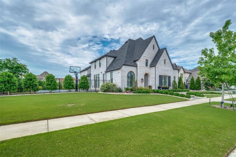 3791 Marble Hill Road, Frisco TX 75034 - Photo 2