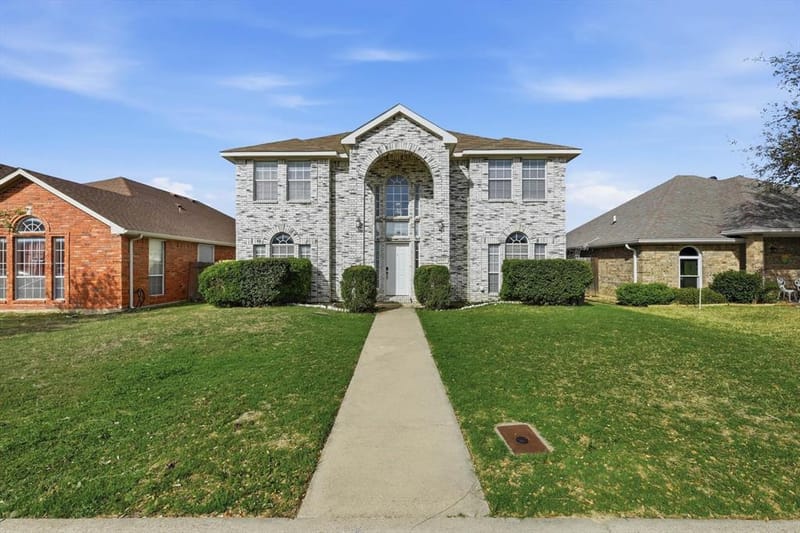 6917 Club Creek Drive, Fort Worth TX 76137