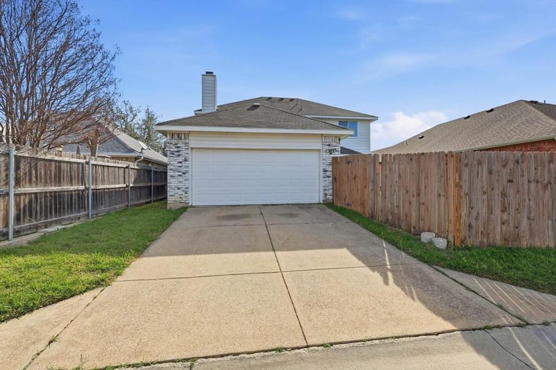 6917 Club Creek Drive, Fort Worth TX 76137 - Photo 34