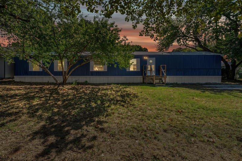 6525 Blue Water Court, Granbury TX 76049 - Photo 23