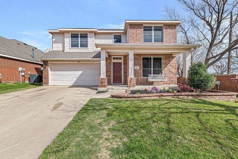 804 Ridge Point Drive, Grand Prairie TX 75052 - Photo 3