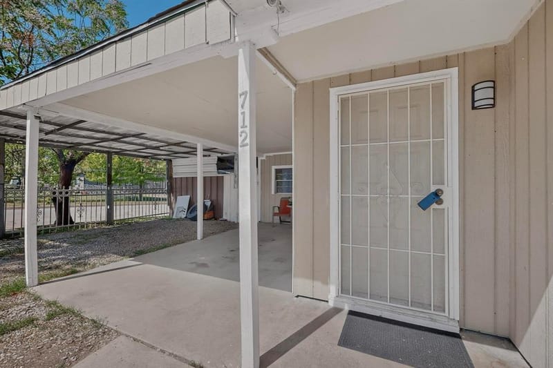 712 Hodgson Street, Fort Worth TX 76115 - Photo 7