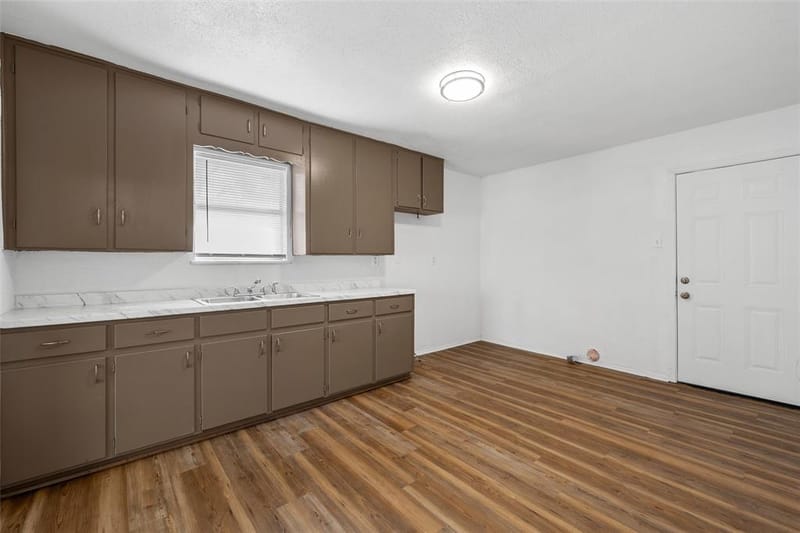 915 Faulkner Lane, Waco TX 76704 - Photo 10