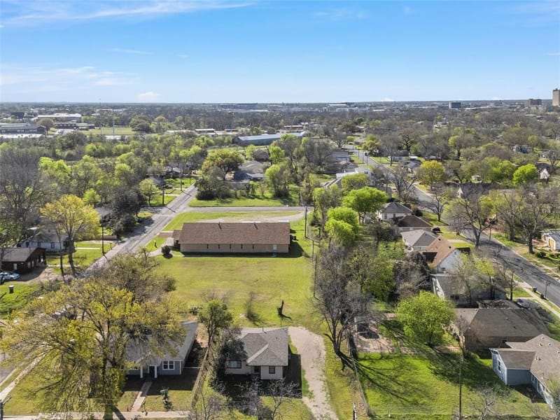 915 Faulkner Lane, Waco TX 76704 - Photo 21