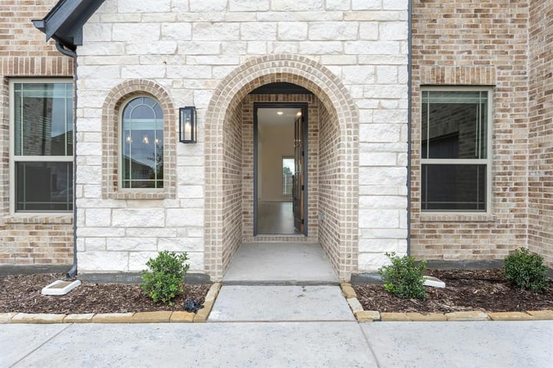 237 Sweetwater Drive, Commerce TX 75428 - Photo 4