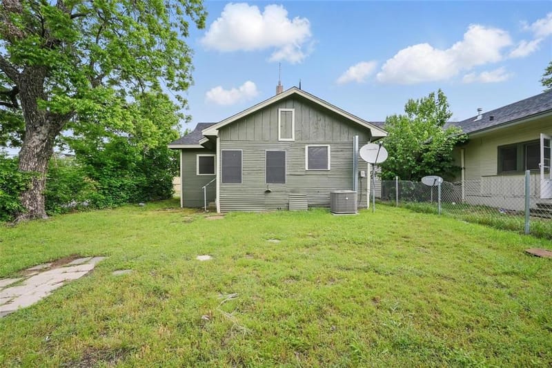 908 E Houston Street, Sherman TX 75092 - Photo 26