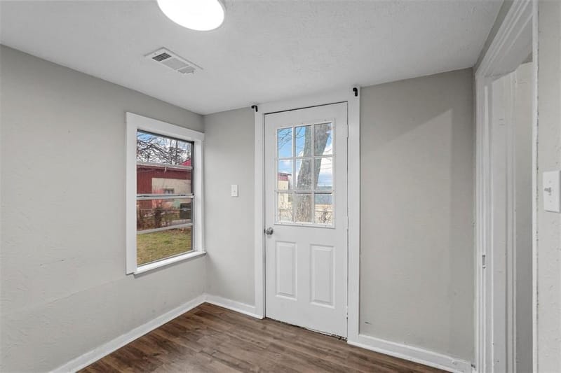 908 E Houston Street, Sherman TX 75092 - Photo 3