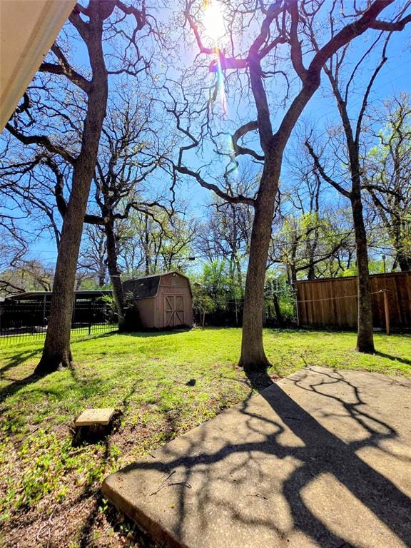 1020 Redbud Court, Arlington TX 76012 - Photo 28