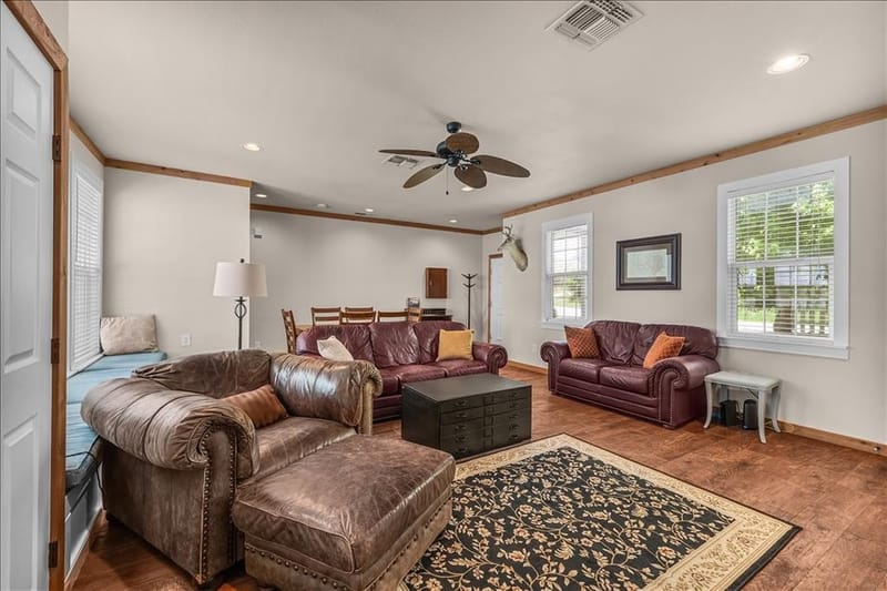 1128 W Lake Drive, Weatherford TX 76087 - Photo 9