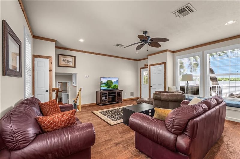 1128 W Lake Drive, Weatherford TX 76087 - Photo 10