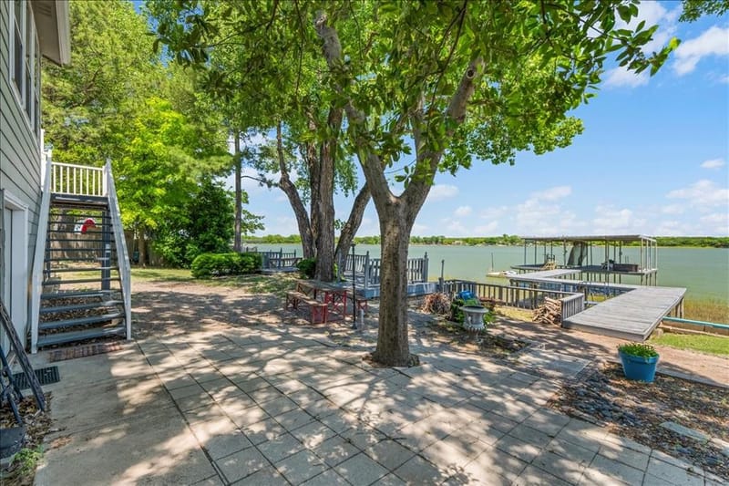 1128 W Lake Drive, Weatherford TX 76087 - Photo 4