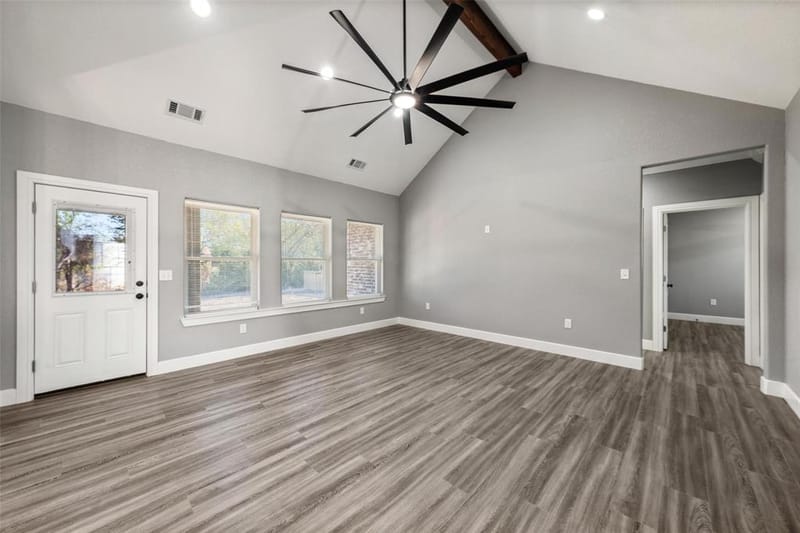 470 Elmwood Drive, Woodway TX 76712 - Photo 9