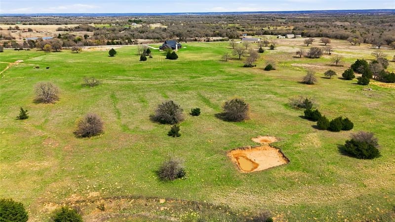3988 Lake Valley Road, Sunset TX 76270 - Photo 37