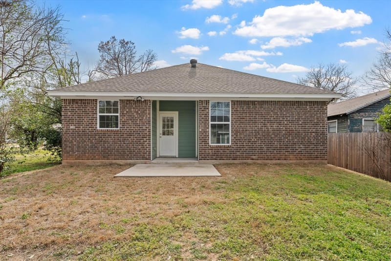 1325 N 11th Street, Waco TX 76707 - Photo 7