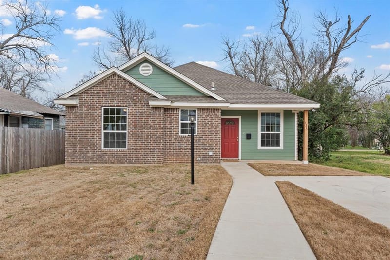 1325 N 11th Street, Waco TX 76707