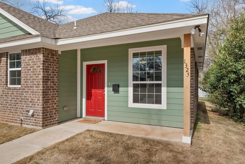 1325 N 11th Street, Waco TX 76707 - Photo 8