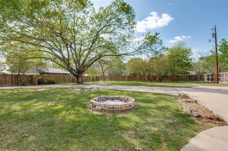 901 Bryson Street, Waxahachie TX 75165 - Photo 35