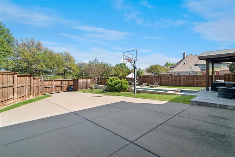 2013 Covey Glen Road, McKinney TX 75072 - Photo 8