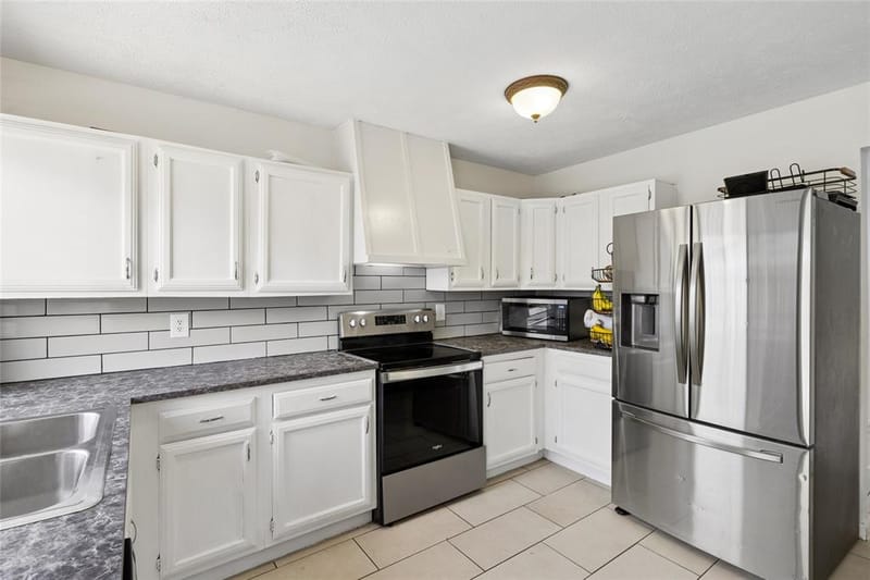 1905 Montana Trail, Grand Prairie TX 75052 - Photo 7