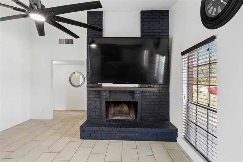 1905 Montana Trail, Grand Prairie TX 75052 - Photo 10