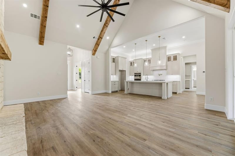 8505 Bronco Drive, Godley TX 76044 - Photo 9