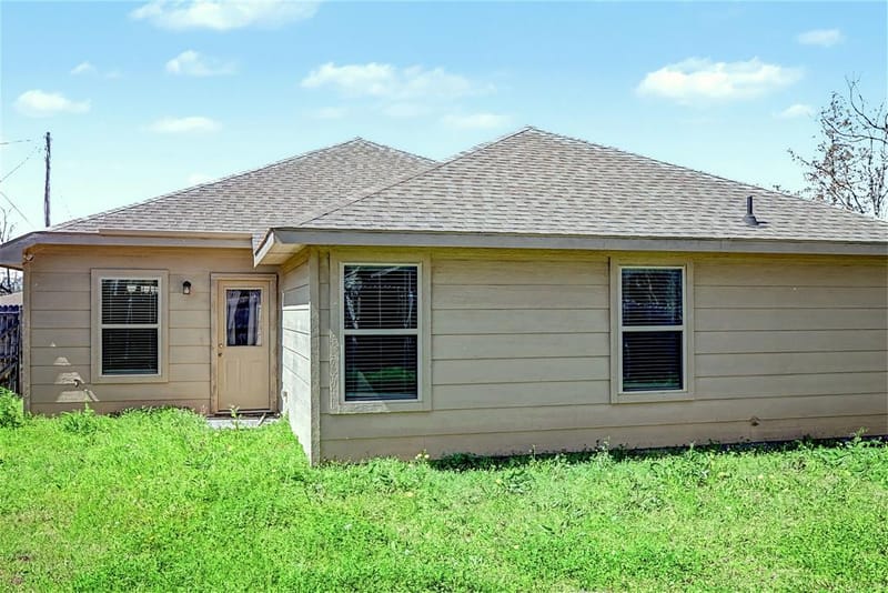 1827 College Street, Greenville TX 75401 - Photo 28