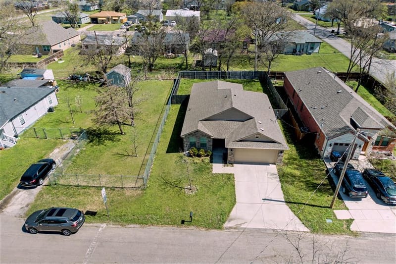 1827 College Street, Greenville TX 75401 - Photo 25