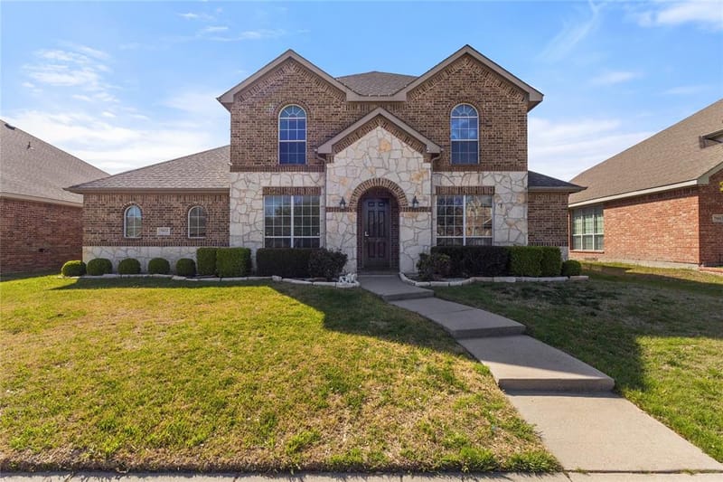 7013 Bickers Drive, Rowlett TX 75089