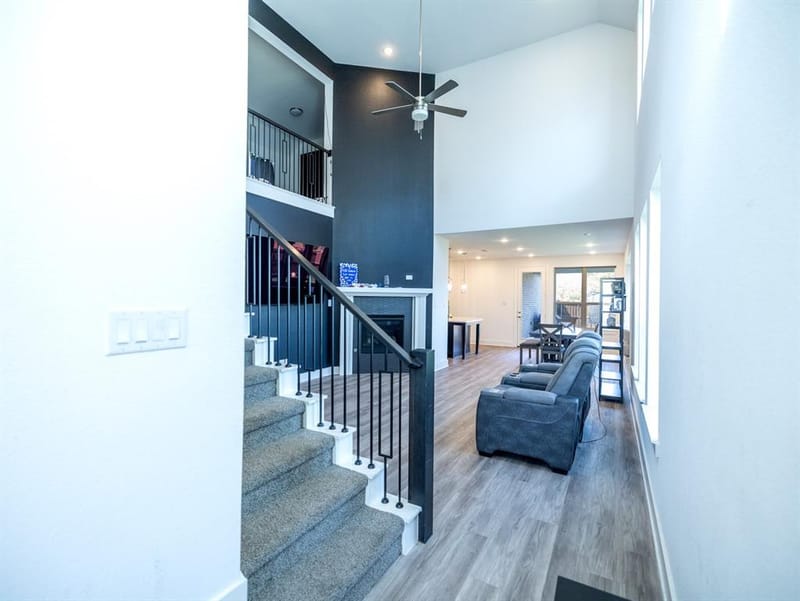 909 Carnation Drive, Crowley TX 76036 - Photo 10