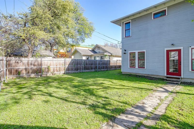1014 W Arlington Avenue, Fort Worth TX 76110 - Photo 35