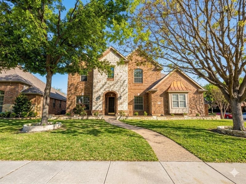 15031 Woodbluff Drive, Frisco TX 75035 - Photo 2