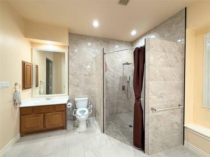 15031 Woodbluff Drive, Frisco TX 75035 - Photo 16