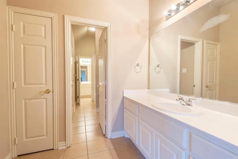 15031 Woodbluff Drive, Frisco TX 75035 - Photo 19