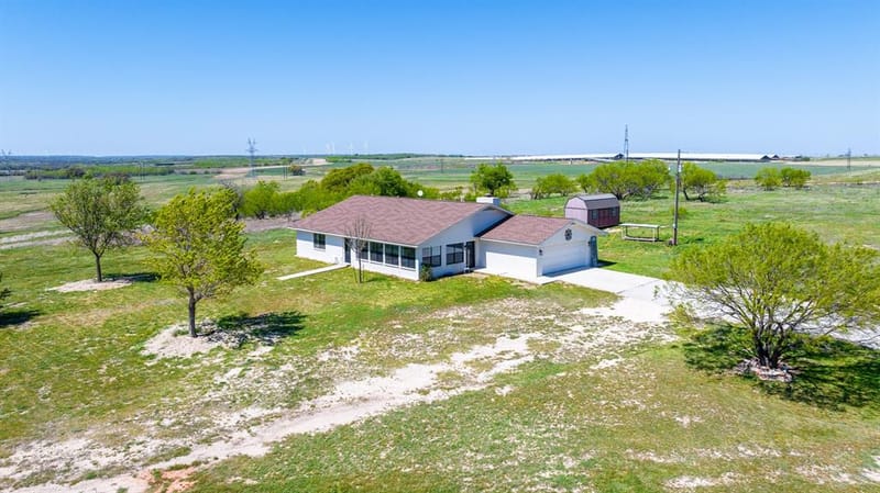 642 FM 3200, Comanche TX 76442