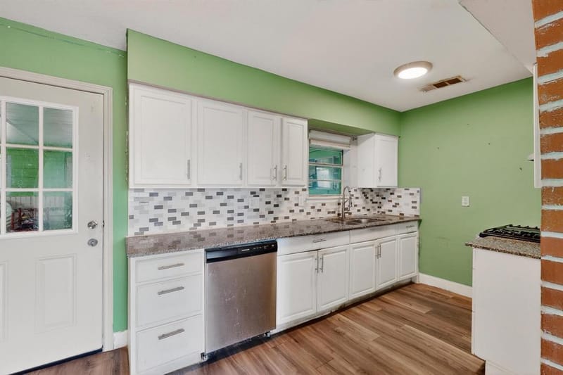 9805 Grady Lane, Dallas TX 75217 - Photo 7