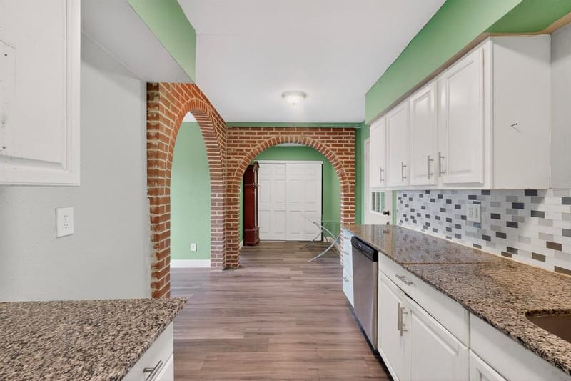 9805 Grady Lane, Dallas TX 75217 - Photo 10