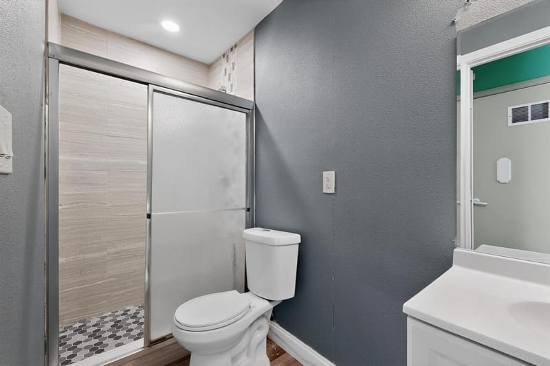 9805 Grady Lane, Dallas TX 75217 - Photo 14