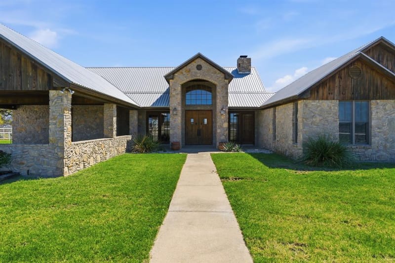 404 Private Road 1562, Stephenville TX 76401 - Photo 3