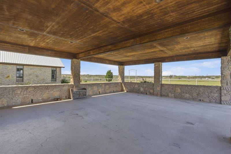 404 Private Road 1562, Stephenville TX 76401 - Photo 24