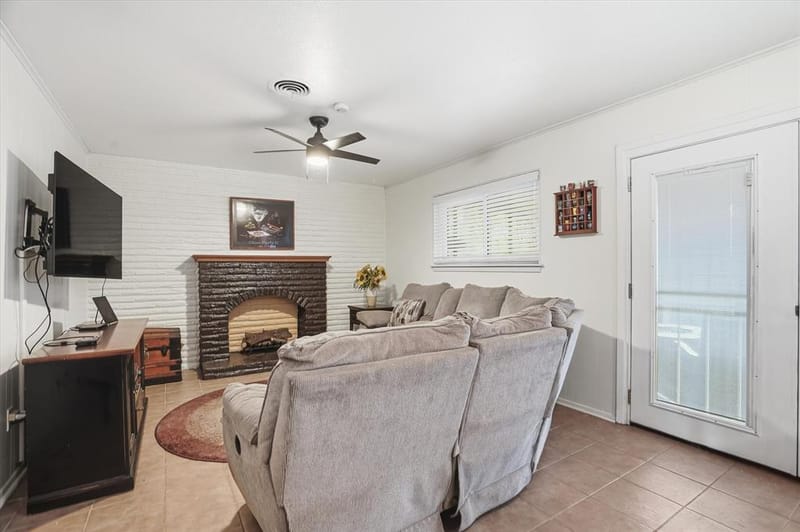 5509 Wharton Drive, Fort Worth TX 76133 - Photo 16