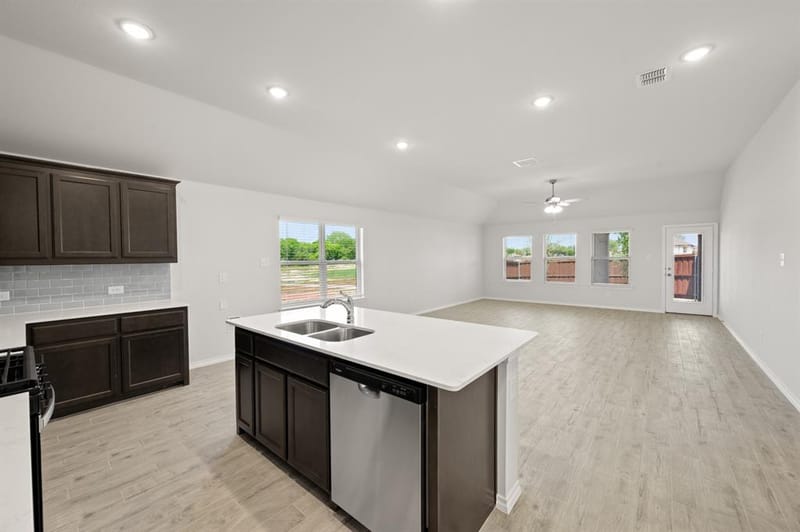 2833 Hay Lane, Midlothian TX 76065 - Photo 7