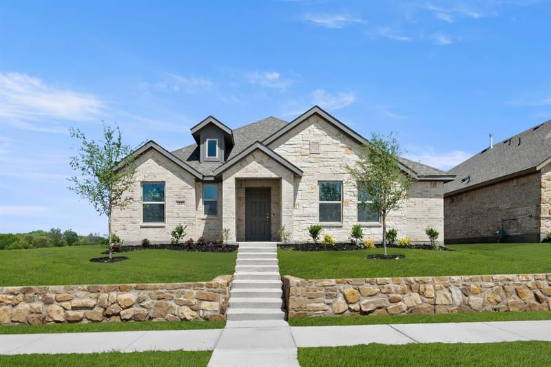 2833 Hay Lane, Midlothian TX 76065