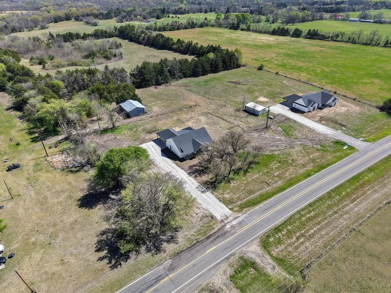14419 FM 1396 E, Windom TX 75492 - Photo 12