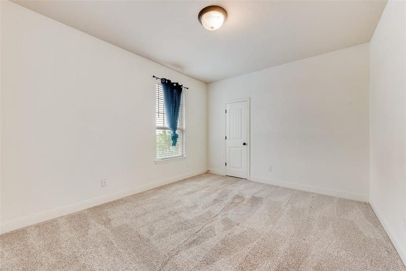5039 Venecia Way, Grand Prairie TX 75052 - Photo 23