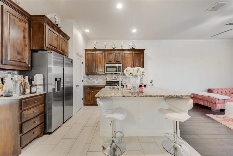 5039 Venecia Way, Grand Prairie TX 75052 - Photo 17