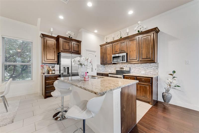5039 Venecia Way, Grand Prairie TX 75052 - Photo 14