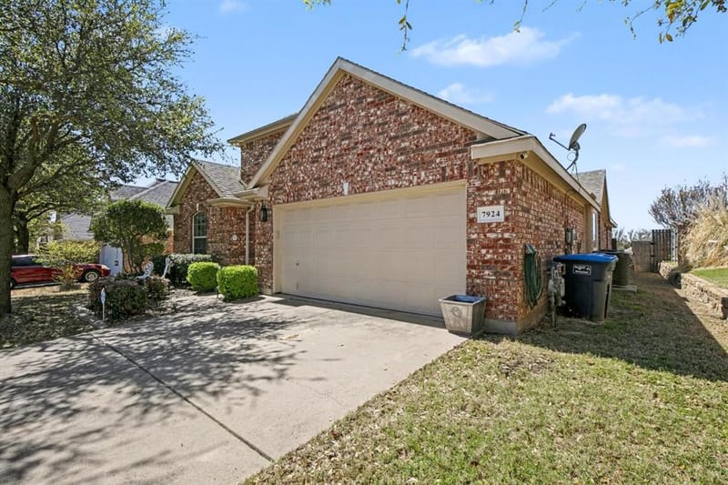 7924 Branch Hollow Trail, Fort Worth TX 76123 - Photo 28